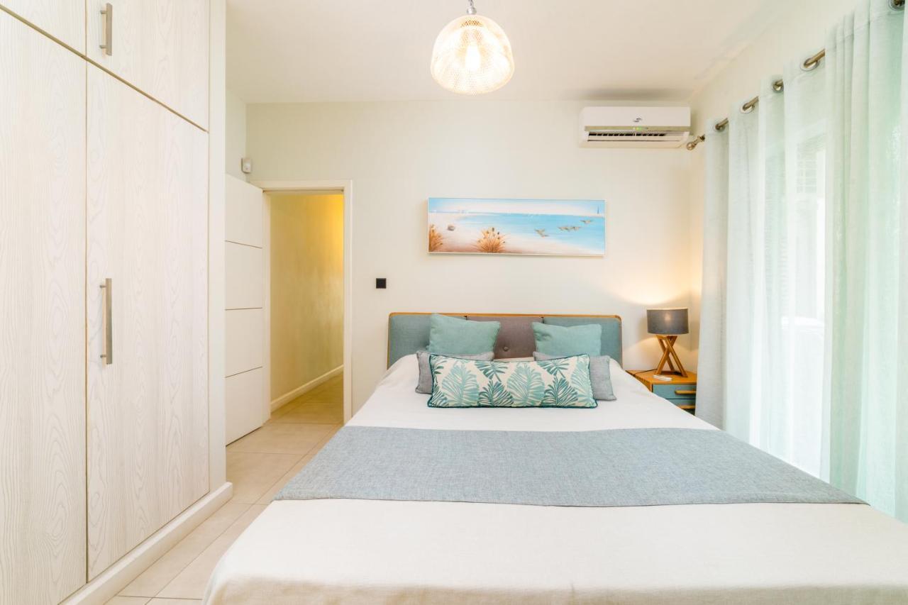 Beachcove Apt No 1 Pereybere Beach Exterior foto