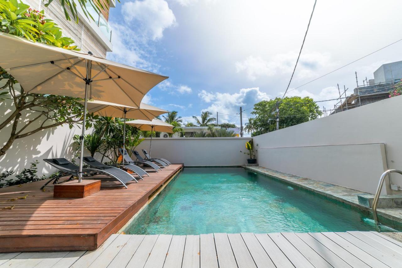 Beachcove Apt No 1 Pereybere Beach Exterior foto